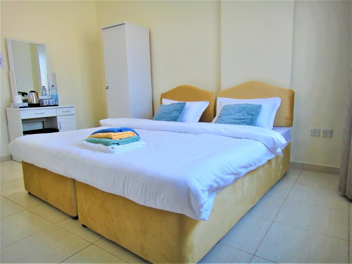 Abu Hail Star Residence - Home Stay Dubai Buitenkant foto