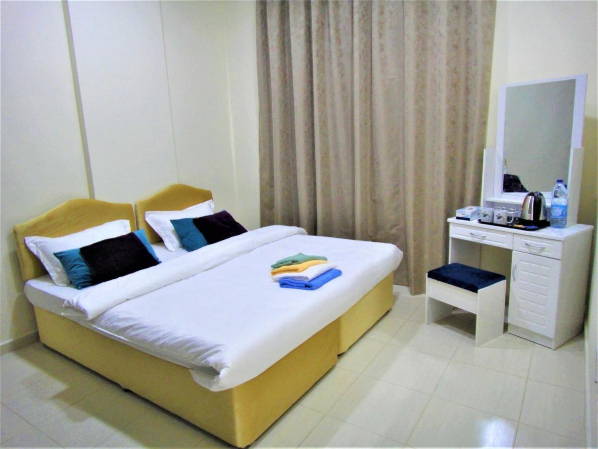 Abu Hail Star Residence - Home Stay Dubai Buitenkant foto