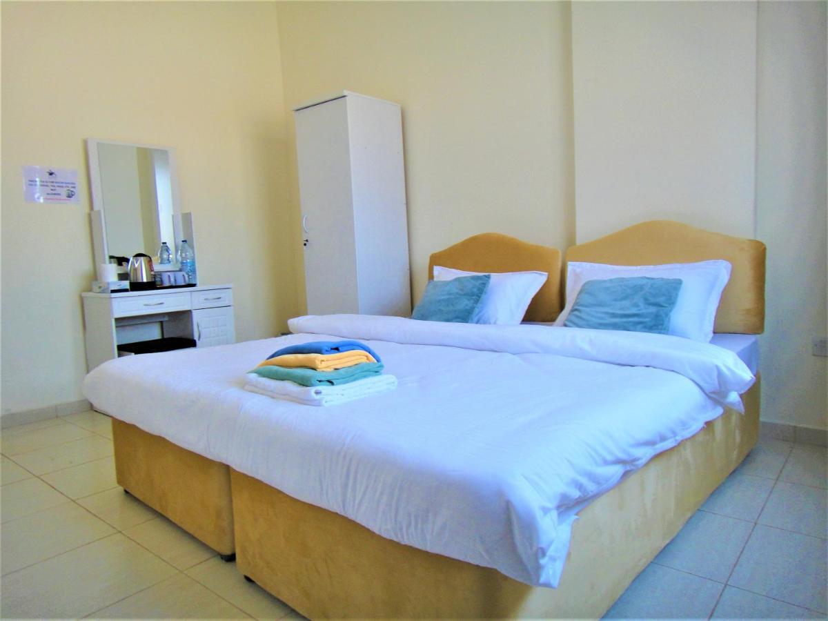 Abu Hail Star Residence - Home Stay Dubai Buitenkant foto